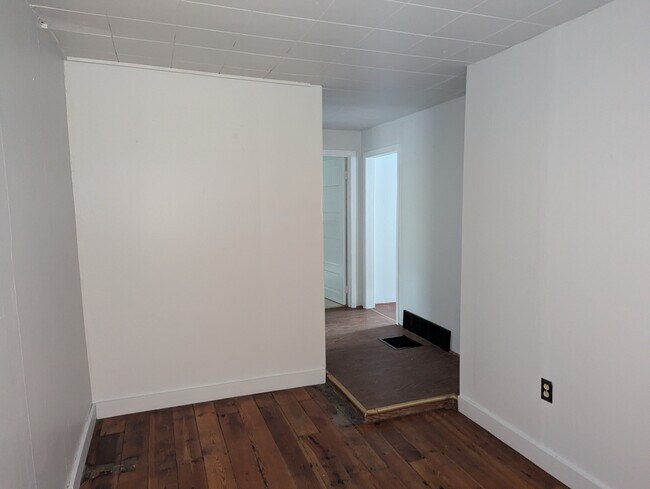 Office/Bedroom Looking Towards Hall - 2038 Shingletown Rd