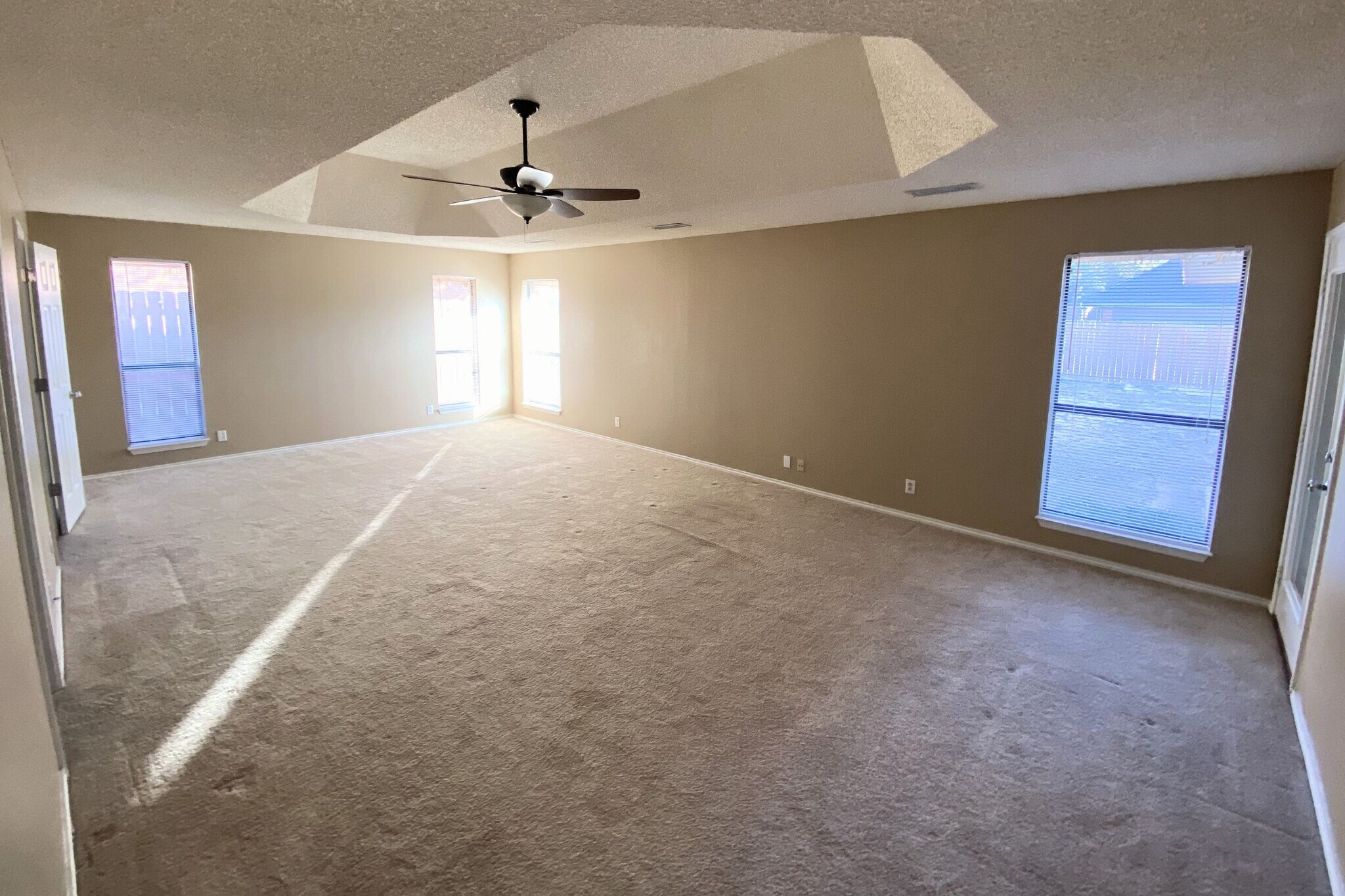 Primary - 4406 Parkhurst Dr
