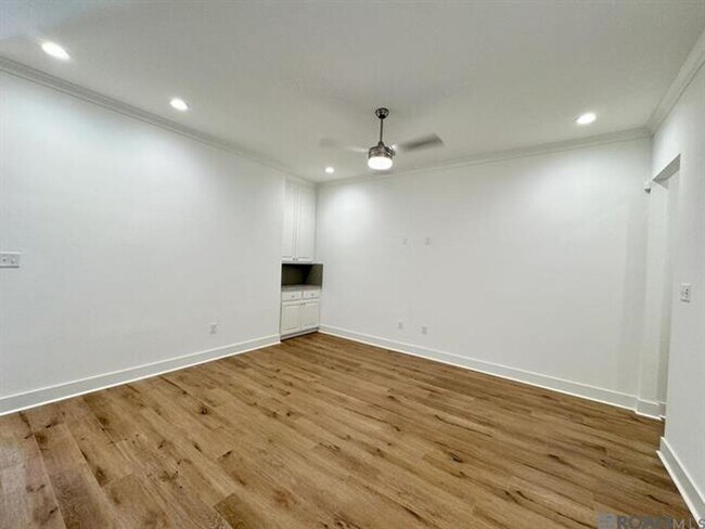 Building Photo - Brand new 3 bedroom, 2 bath town home!