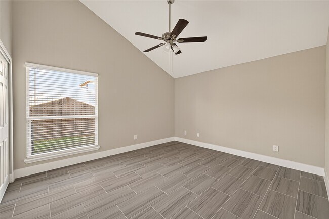 Building Photo - 6619 Misty Dale Dr