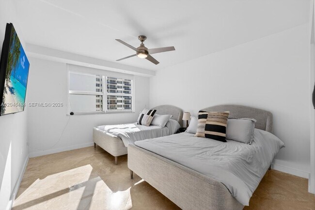 Building Photo - 2080 S Ocean Dr