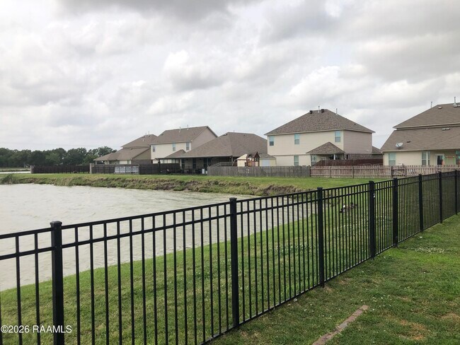 Building Photo - 121 Merrydale Ln