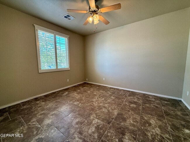 Building Photo - 7790 Enchanted Cir Dr