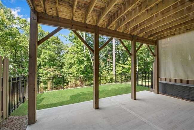 Building Photo - 427 Retreat Ln