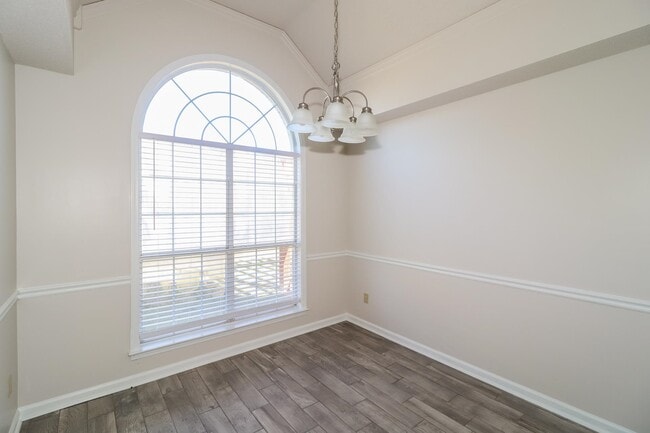 Building Photo - 4704 Ashcroft Dr