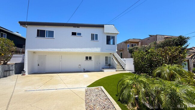Building Photo - 3436 Hugo St