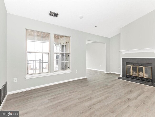 Building Photo - 615 Himes Ave