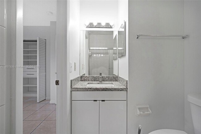 Building Photo - 139 Riviera Cir