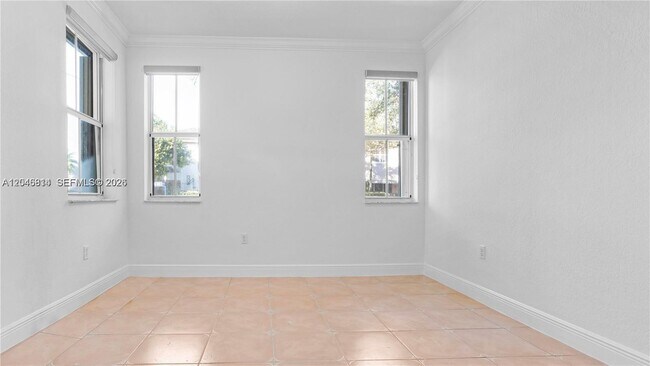 Building Photo - 10863 NW 85th St