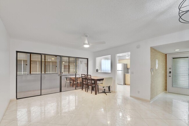 Building Photo - 459 Piedmont J