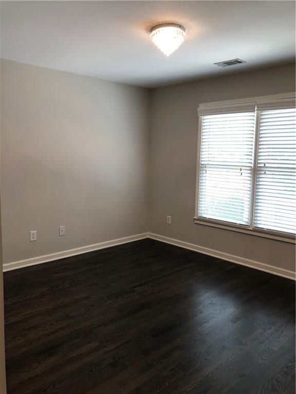 Building Photo - 2242 Lenox Walk NE