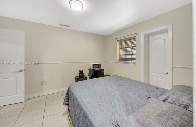 Building Photo - 3581 SW 141st Ave