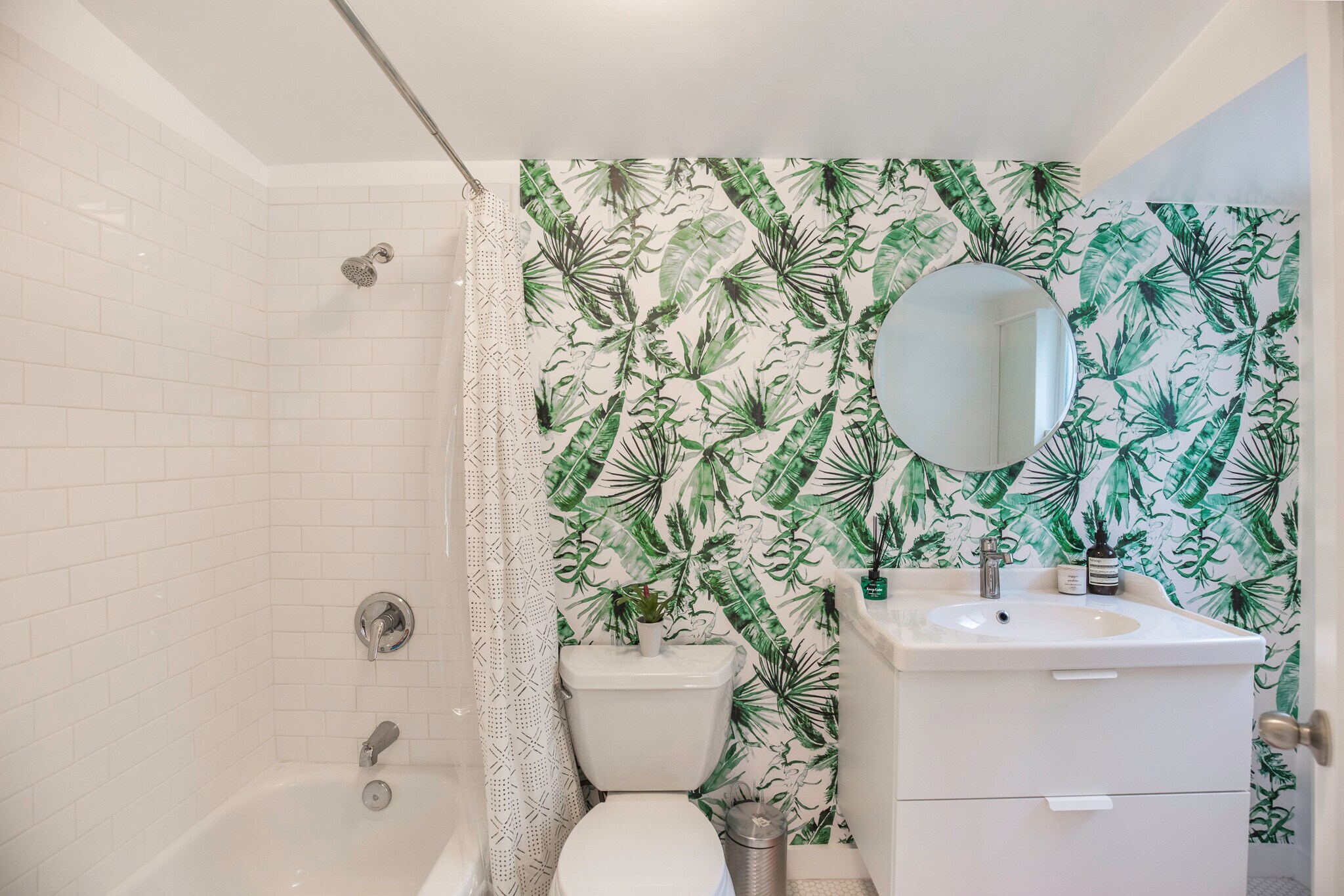 Bathroom 5 - 718 Vernon Ave