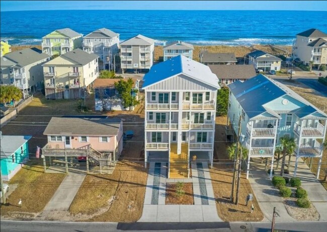 Building Photo - CAROLINA BEACH'S FINEST AVAILABLE FOR A WI...