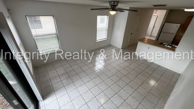 Building Photo - 4745 Playschool Dr