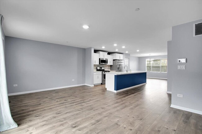 Building Photo - 912 Bradford Dr