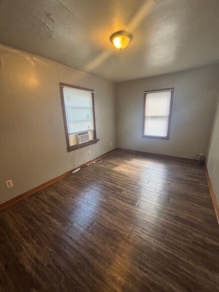 Building Photo - 3520 SW 36th St