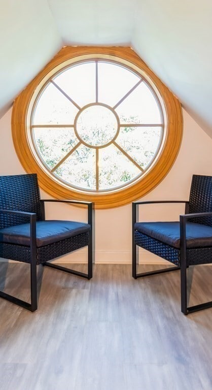 Building Photo - 89 University Rd