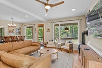 Building Photo - 114 Greenwood Acres Dr