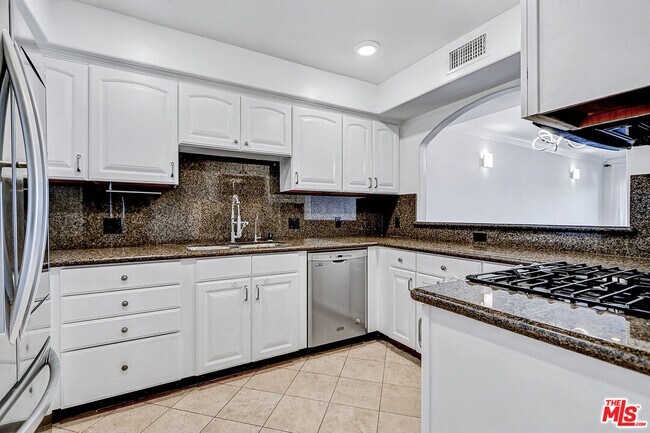 Building Photo - 1520 S Shenandoah St