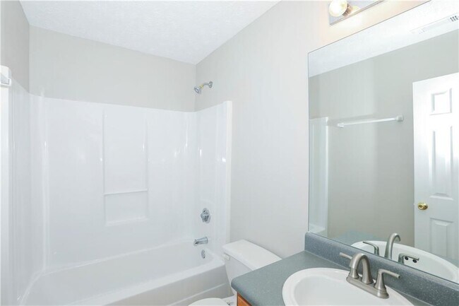 Building Photo - 3912 Old Ivy Ct