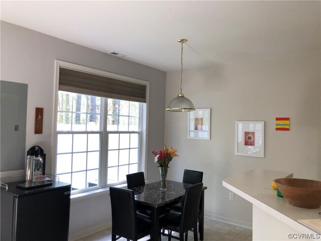 Building Photo - 1751 Rose Mill Cir