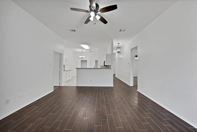 Building Photo - 1002 Manassas Dr