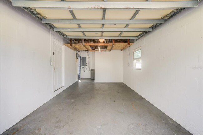 Building Photo - 5244 35th Terrace N