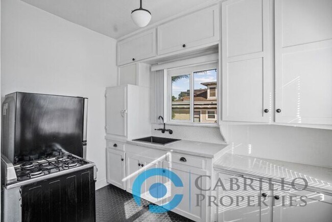 Building Photo - 2241 4th Avenue