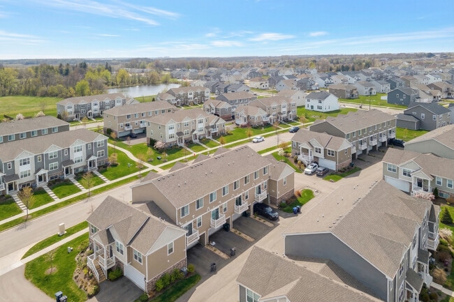 Building Photo - 3831 Currant Ln