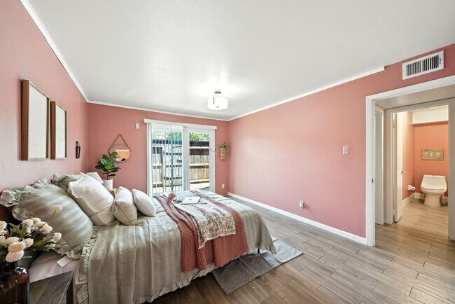 Building Photo - 8931 Gaylord Dr