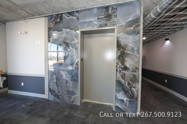 Building Photo - 1810 E Venango St