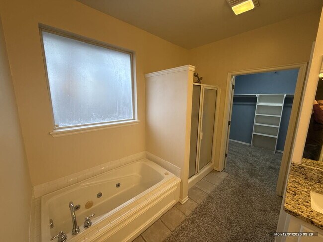 Building Photo - Stunning Home with Premium Upgrades and Modern Comforts!