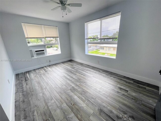 Building Photo - 1036 SW 5th St