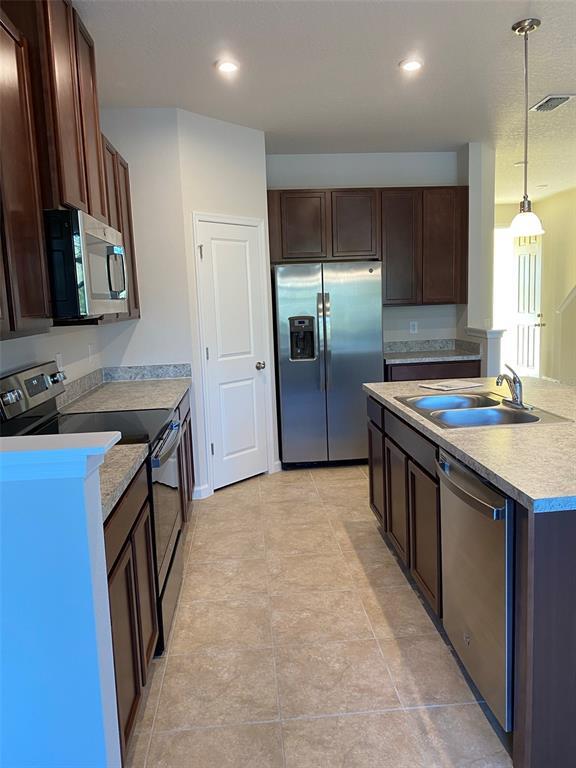 Building Photo - 2716 Pleasant Cypress Cir