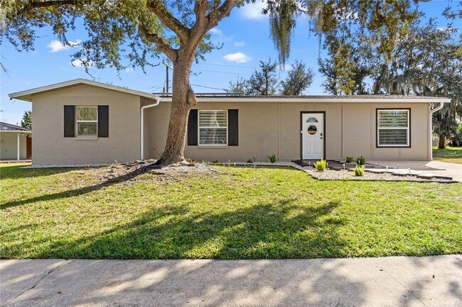 Building Photo - 1305 Fountainhead Dr