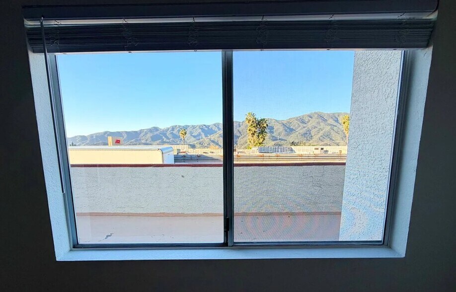 Building Photo - 3119 Foothill Blvd