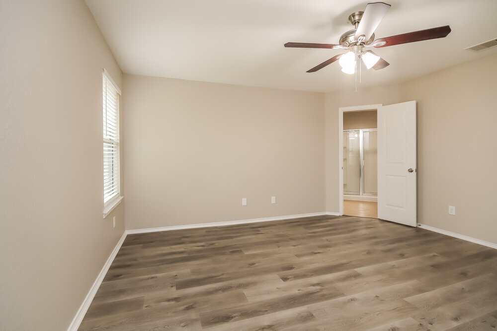 Building Photo - 19190 Shire Horse Blvd