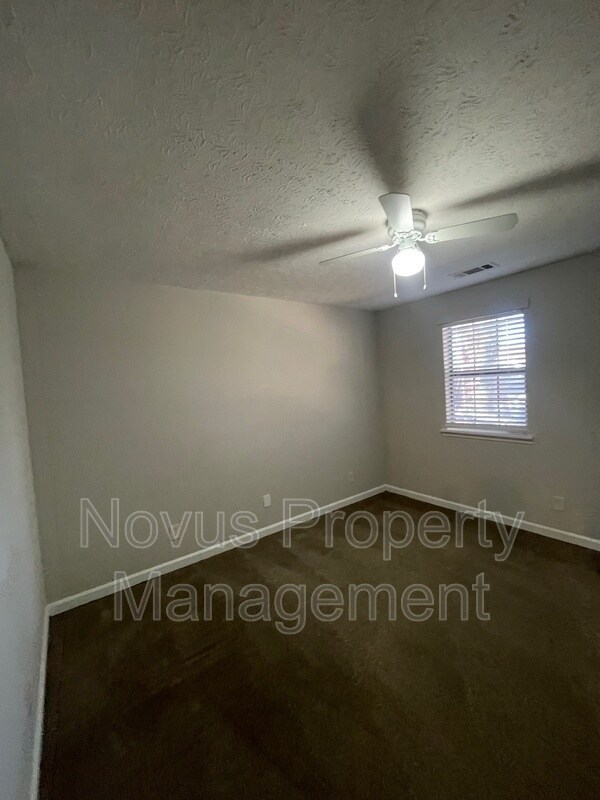 Building Photo - 761 South St