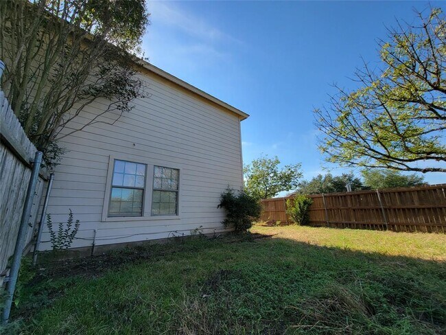 Building Photo - 111 Cermeno Cove