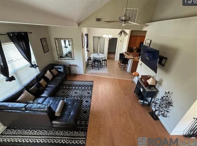 Building Photo - 7300 Burbank Dr