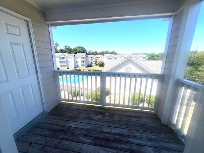 Building Photo - RENT SPECIAL! Freshly Painted! New Luxury ...