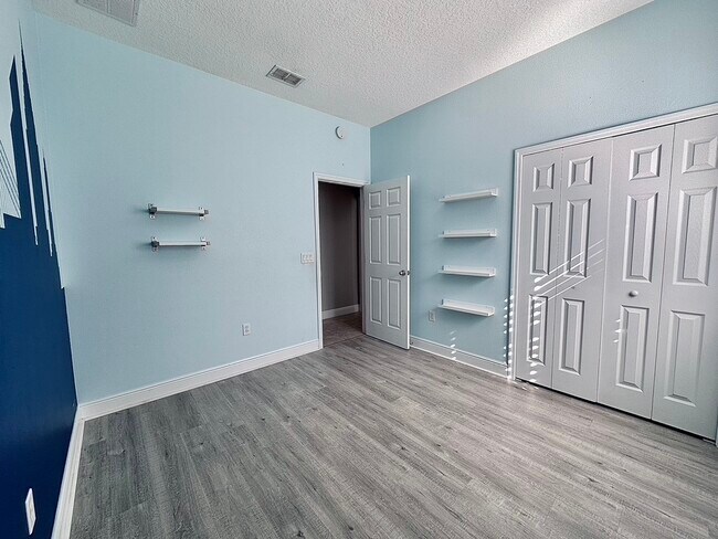 Building Photo - 107 Monroe View Trail