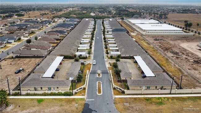 Building Photo - 19 Nightingale Ct