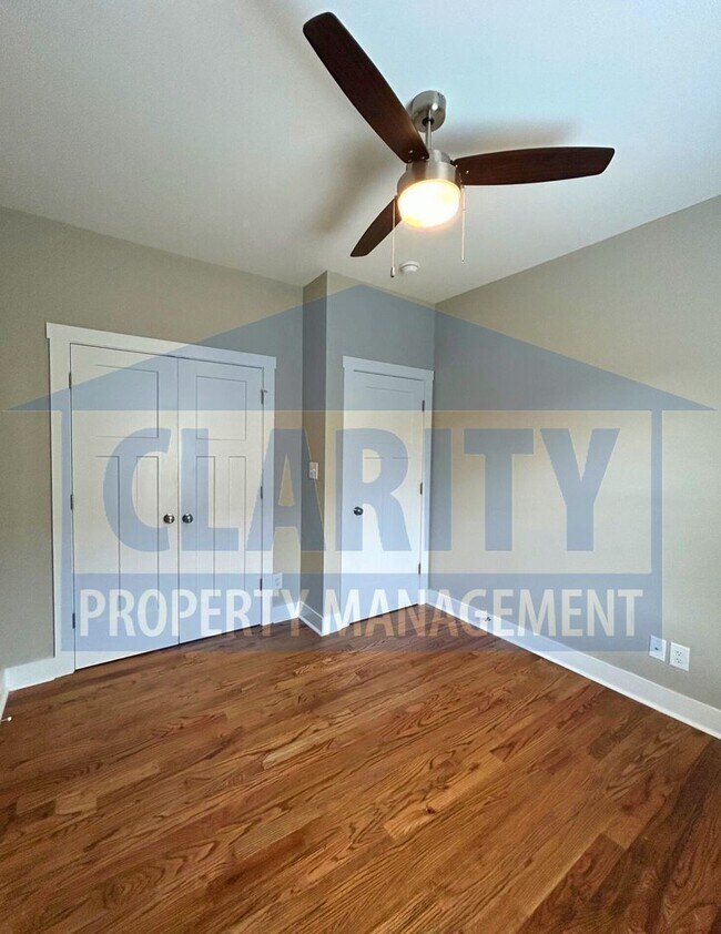 Building Photo - Three bedroom single level home!