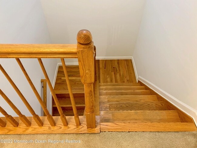 Building Photo - 17 Persimmon Ln