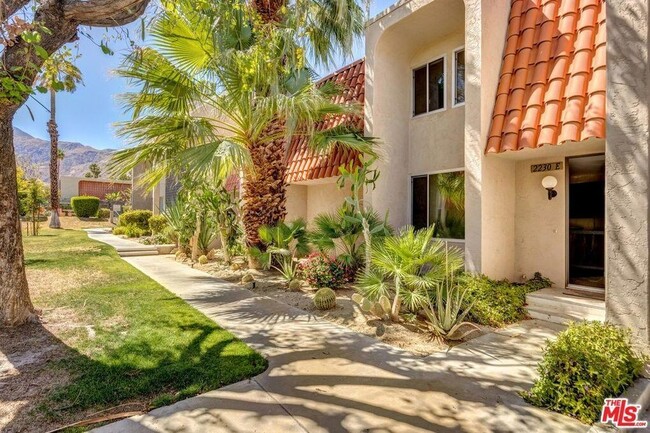 Building Photo - 2230 N Indian Canyon Dr