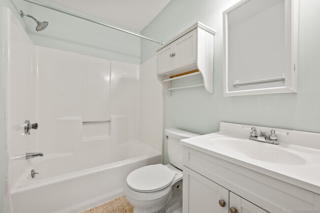 Building Photo - 250 Conestoga Way