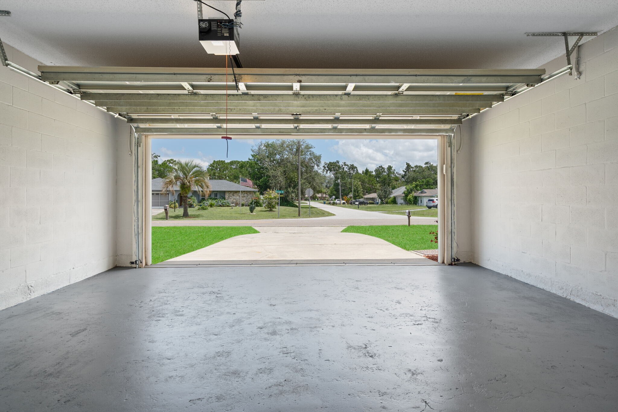 Garage Street View - 9572 Horizon Dr