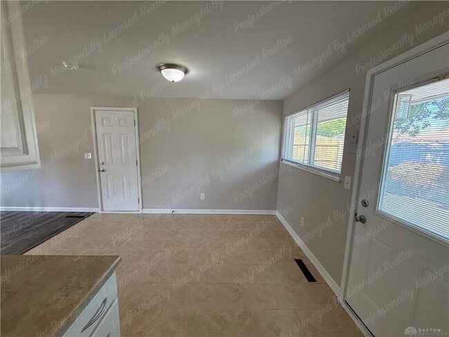 Building Photo - 5678 Tomberg St